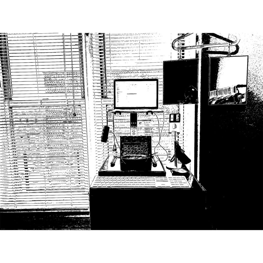 R日記 ～379日目～スタンディングデスクで効率UP